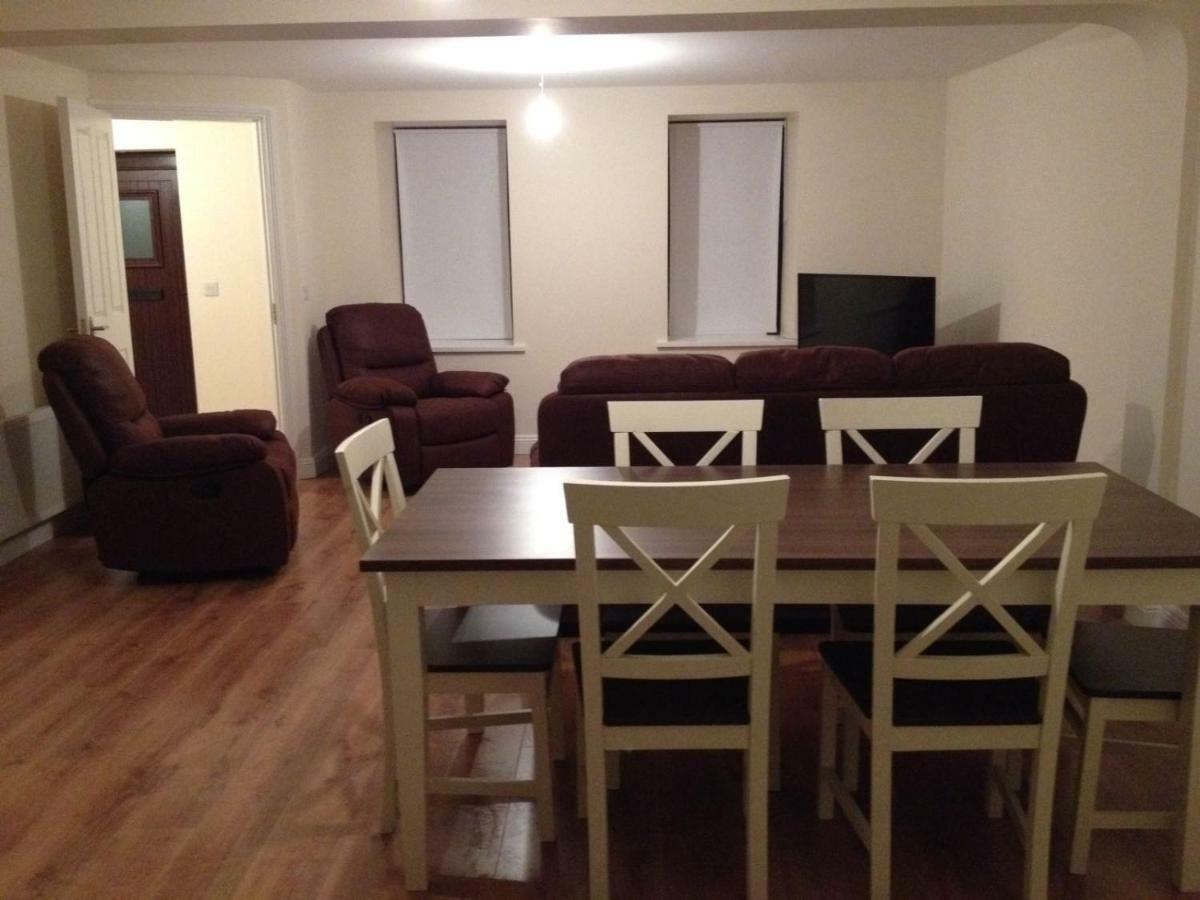 3 Bedroom Newly Furnished Cork City ภายนอก รูปภาพ