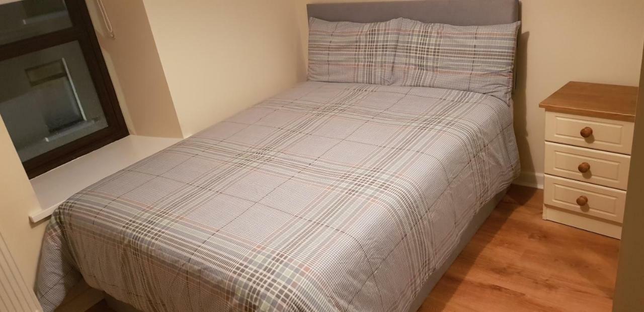 3 Bedroom Newly Furnished Cork City ภายนอก รูปภาพ